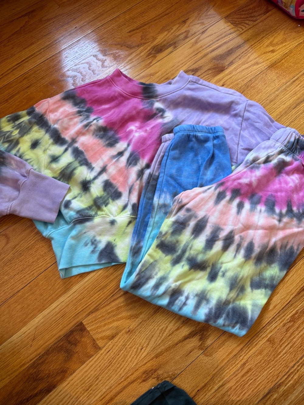 Kids Tie-Dye Sweatshirt & Joggers Set - Multicolor - Picture 1 of 2